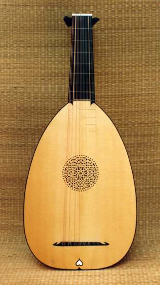 8 Course Lute after M. Dieffopruchar